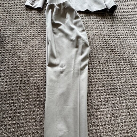 Adrienne Vittadini light grey pants suit for Women size 8 - Picture 7 of 8